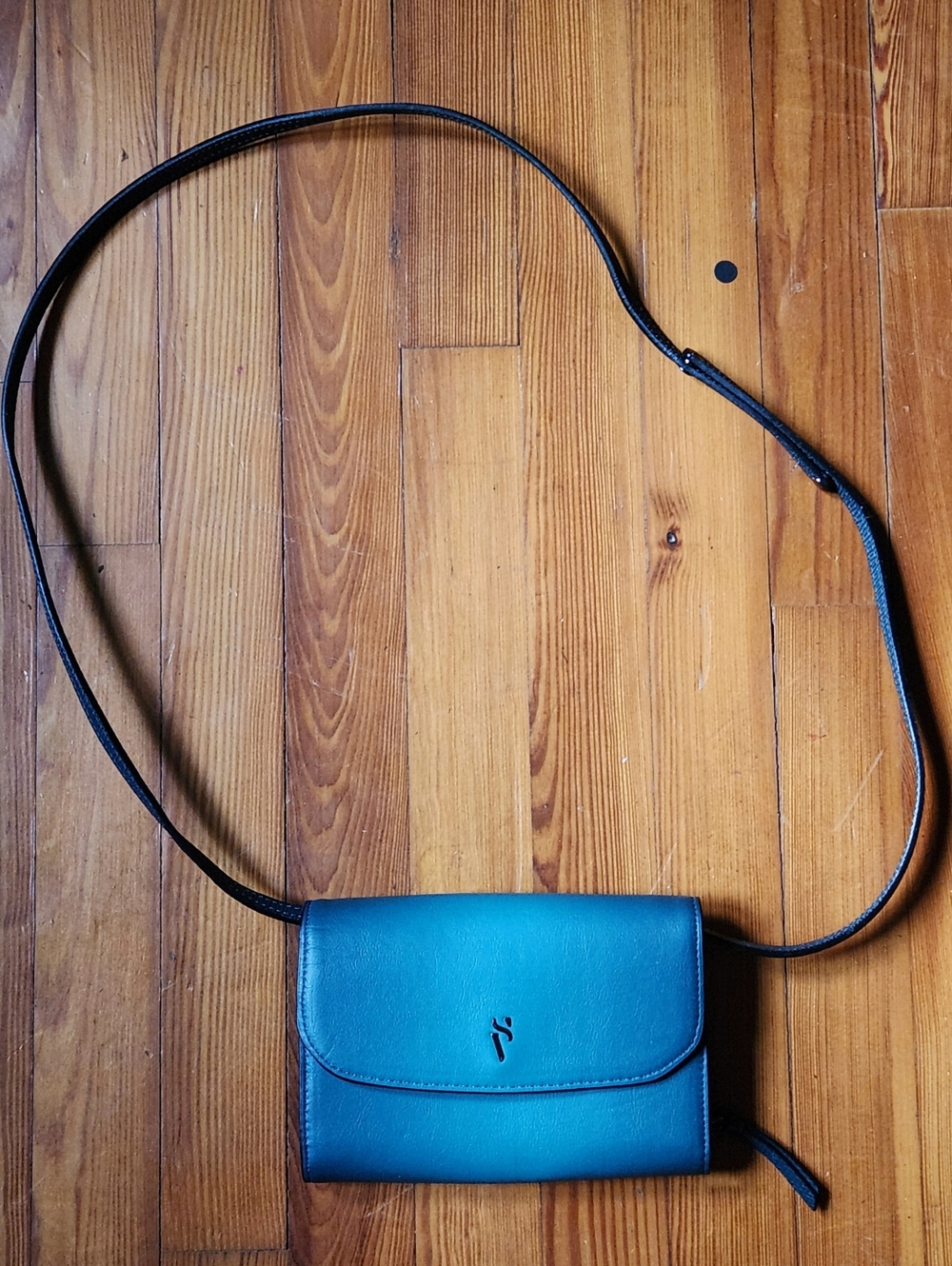 Simply Vera Teal Ombre Crossbody Wallet Bag
